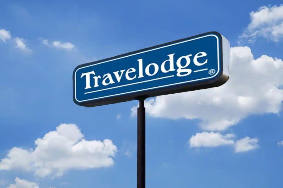 Travelodge By Wyndham Carlsbad Nm Exteriör bild